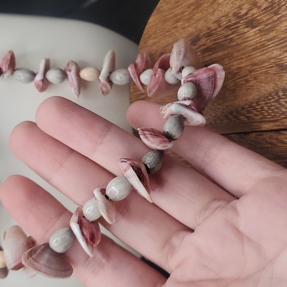 Sterling clasp hook N3012 beautiful Hawaii imported seashell necklace - Picture 2 of 4